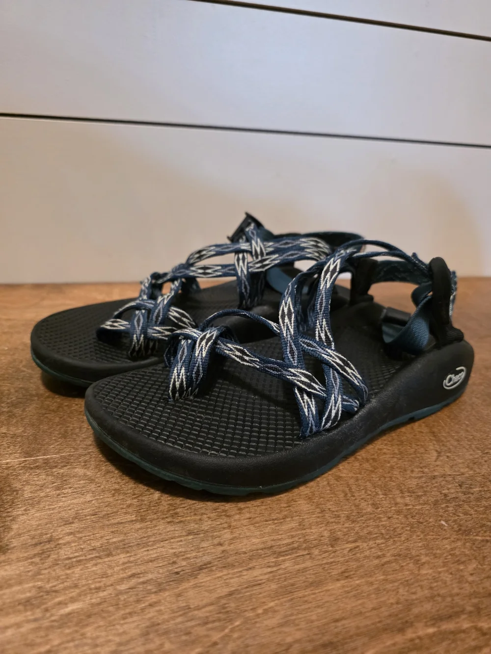 Chaco ZX2 Classic Women's Sandals Size 8 - Teal/Blue Geometric